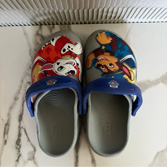 Crocs Kids Size J1 Paw Patrol Shoes Slip On Clogs Chase Marshall Grey - Picture 3 of 8